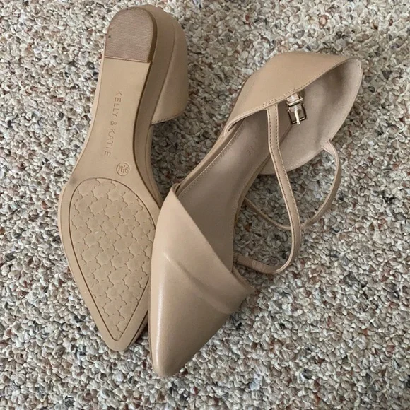 COPY - Kelly & Katie tan flats shoes - Picture 2 of 6